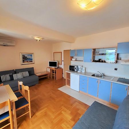 Apartments Petra I Karlo Turanj Cameră foto