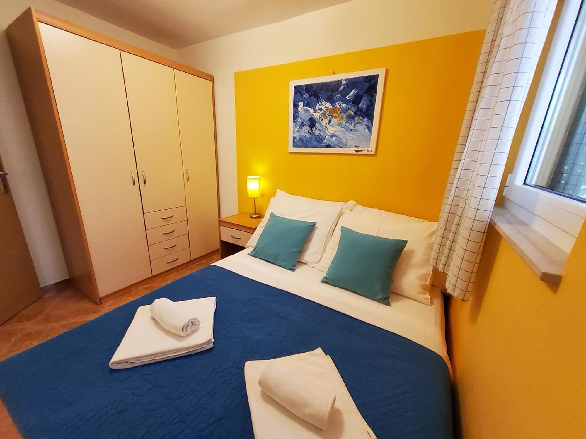 Apartments Petra I Karlo Turanj Cameră foto